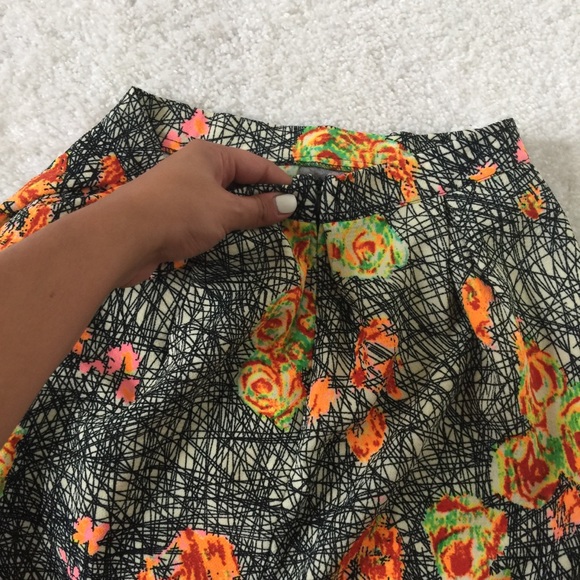 NWT SugarLips Midi Skirt - Picture 3 of 3